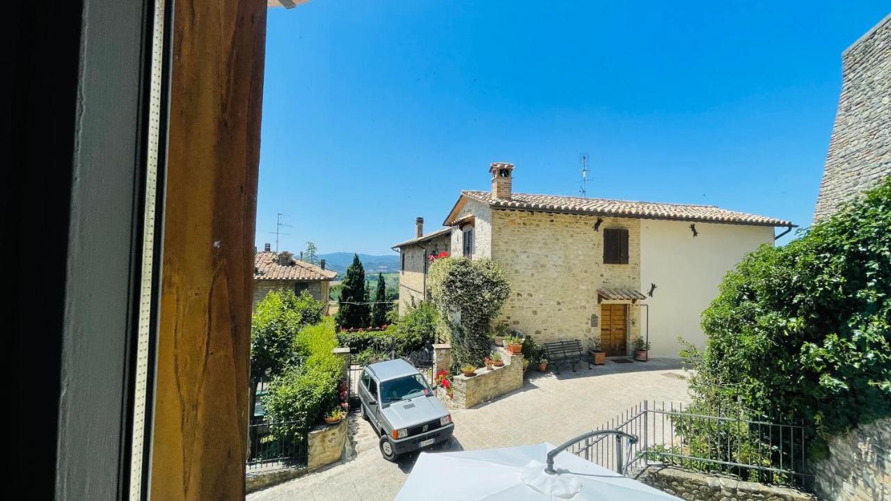 Vila Casa Di Duccio Montone  Exteriér fotografie